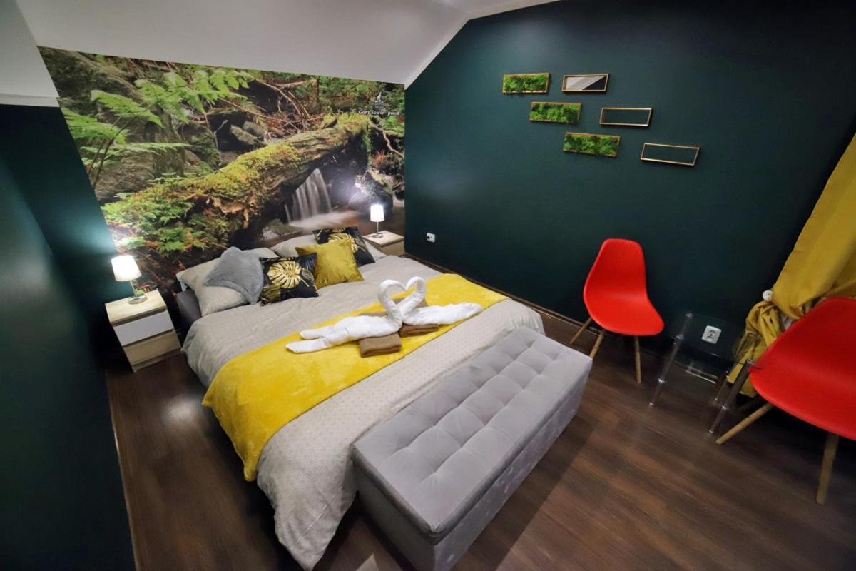 Апартаменты Sowi Gosciniec Wellness & Breakfast Соколец Экстерьер фото