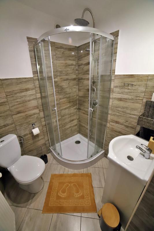 Апартаменты Sowi Gosciniec Wellness & Breakfast Соколец Экстерьер фото
